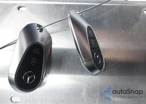 2023 Mercedes-Benz Glc 300 Suv z USA, uszkodzony, nr VIN W1NKM4GB6PU025055